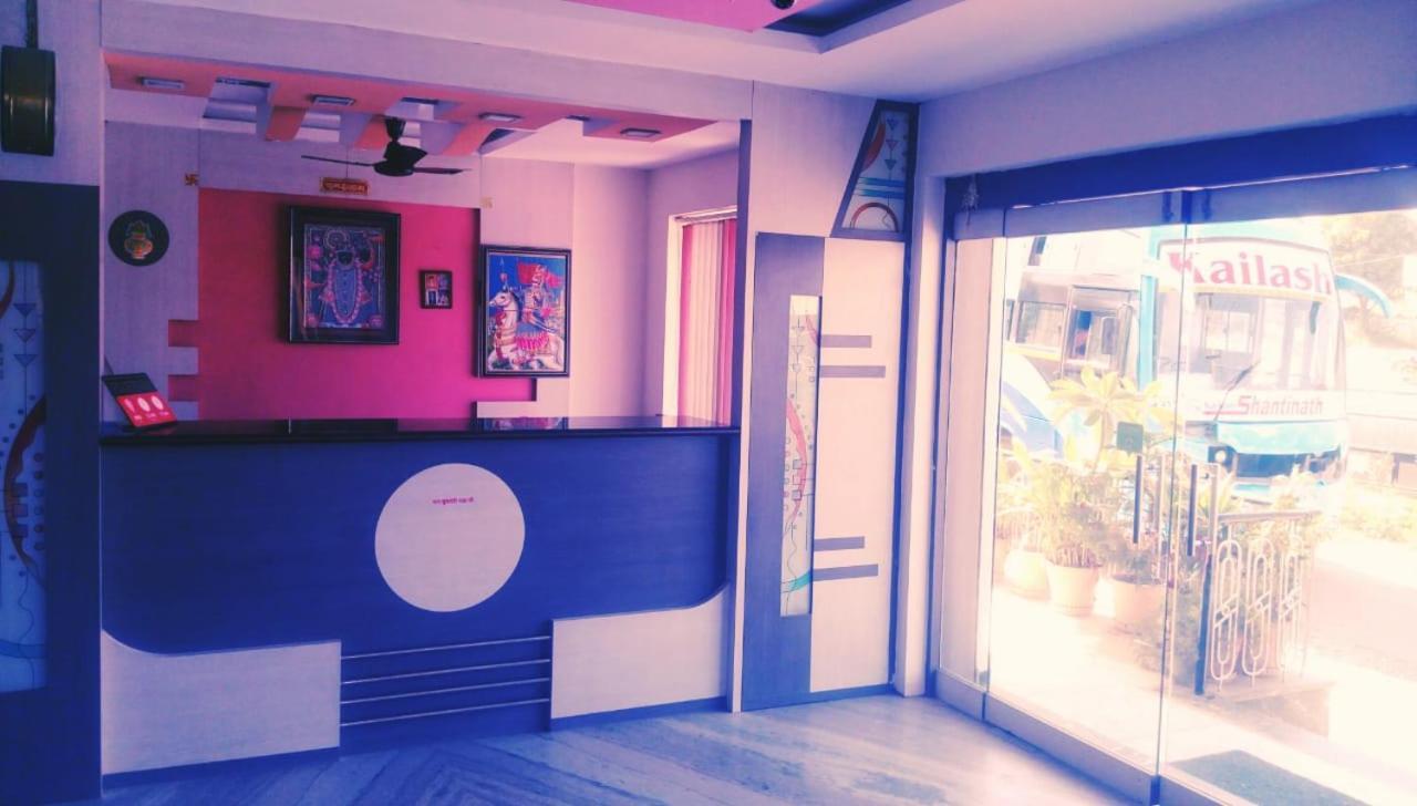 Hotel Rajkamal International Udaipur Eksteriør bilde