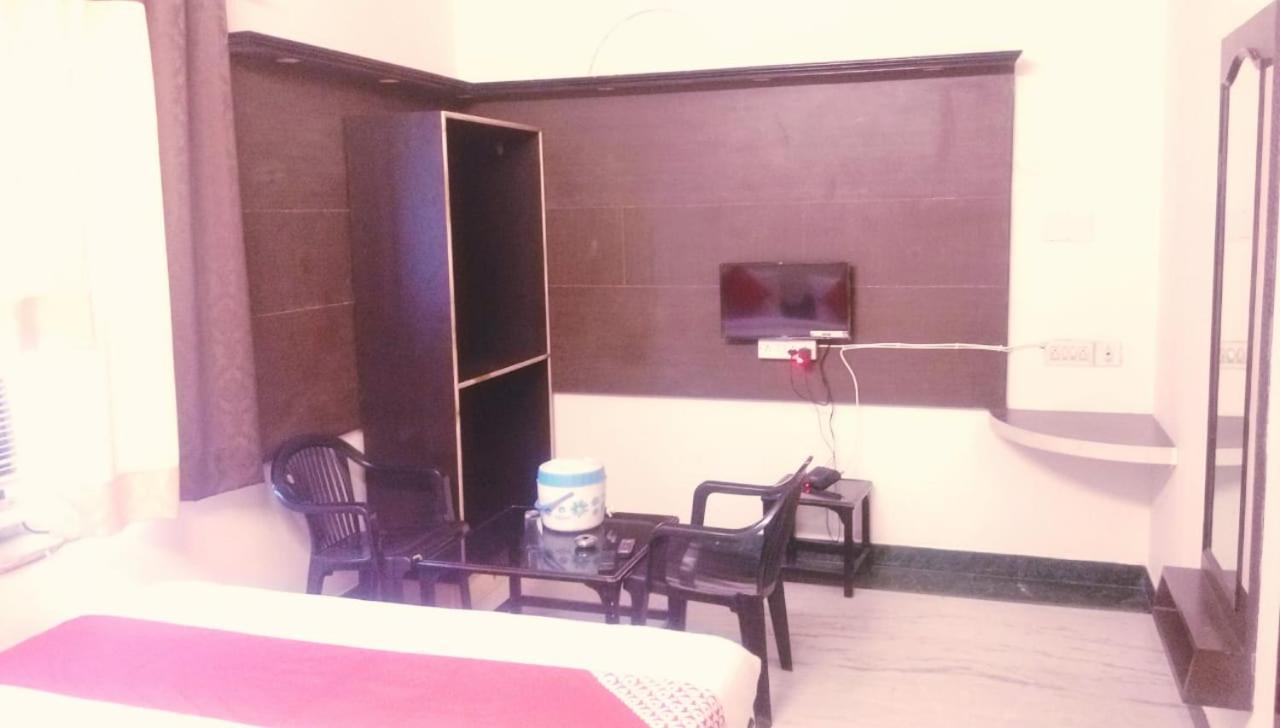 Hotel Rajkamal International Udaipur Eksteriør bilde