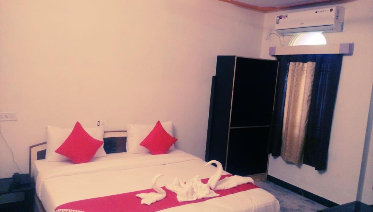 Hotel Rajkamal International Udaipur Eksteriør bilde